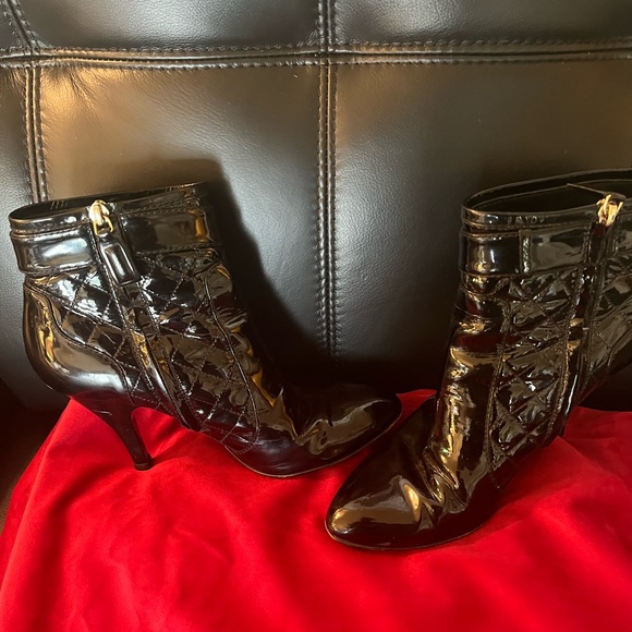 Burberry Black Heeled Boots with Stiletto Heel - Picture 1 of 9